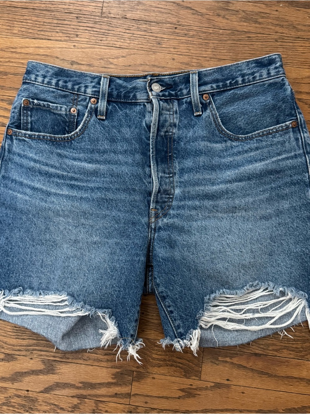Levi's Medium Indigo Destructed 501 mid-thigh  High-Rise Denim Shorts 32 EUC